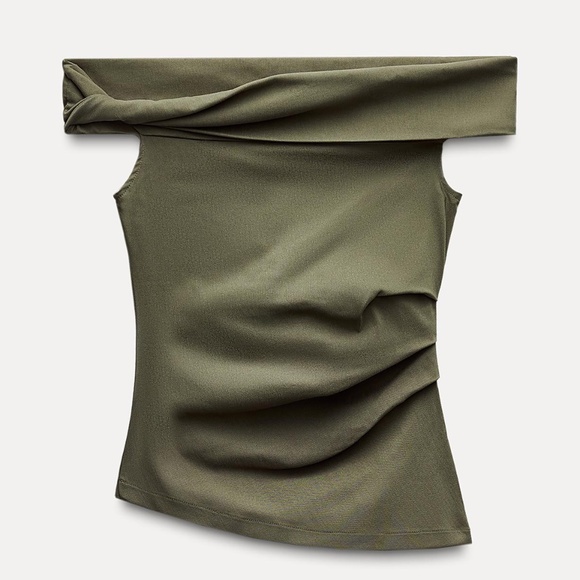 Zara Ruched Elasticized Top - Picture 1 of 7